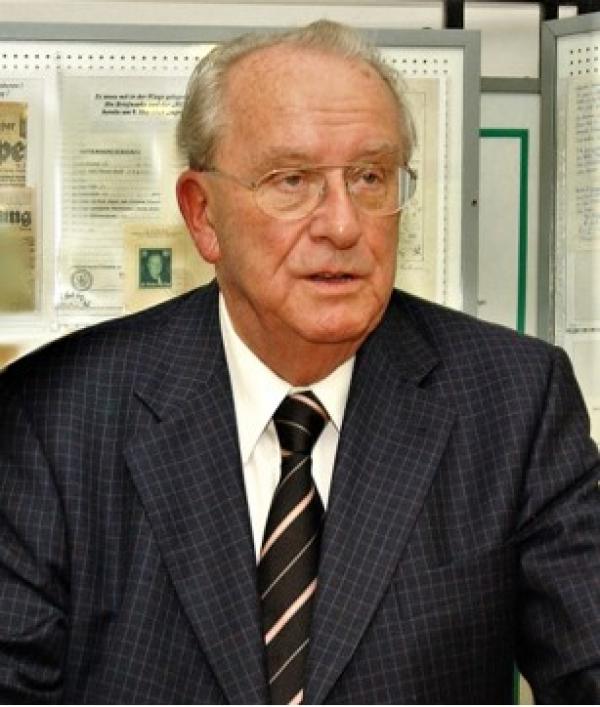 Dr. Heinz Jaeger